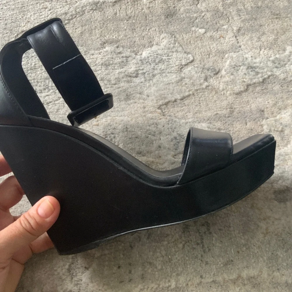 SAINT LAURENT, WEDGE ANKLE STRAP SANDALS - Picture 5 of 7